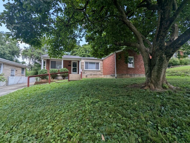 Building Photo - 3503 Huon Dr