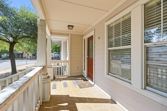 Building Photo - $500 Off One Month's Rent! Beautiful 4 Bedroom Corner Lot Home in Plum Creek