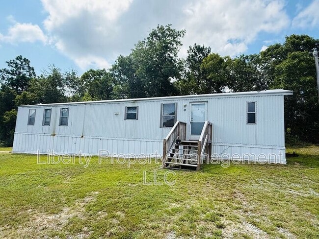 Primary Photo - 44 Hillside Ln