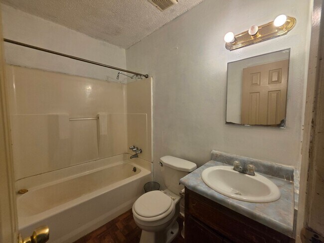 Building Photo - 6710 Gulley Ln