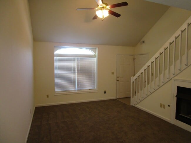 Building Photo - 2412-2414 Calder Ct.