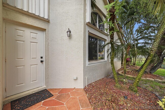 Building Photo - 7618 Pinewalk Dr S
