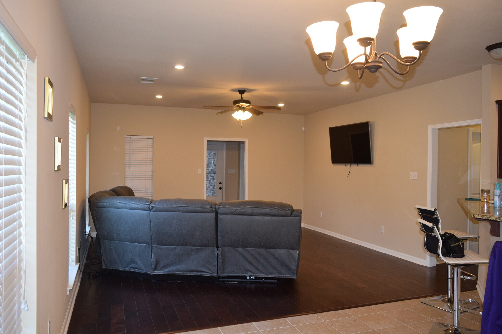 Living Room - 113 Green Mountain Ridge Street