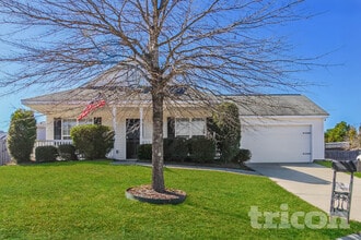 Building Photo - 189 Youpon Dr