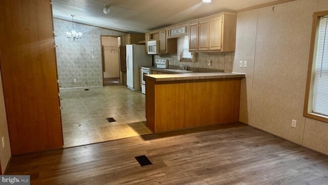 Building Photo - 20479 Kings Hwy