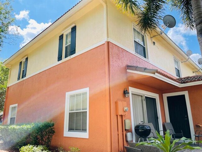 Building Photo - 9981 SW 26th Ct