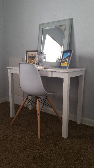 Building Photo - 51 King Ave