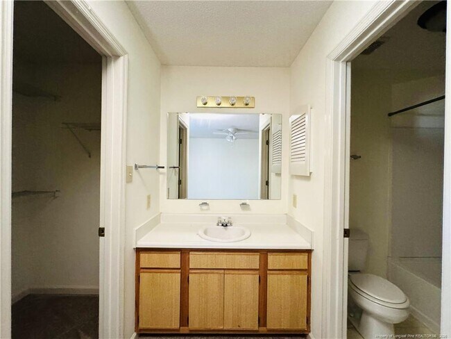 Building Photo - 3324 Donnett Ln