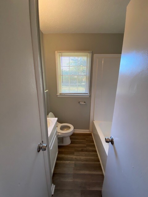 Building Photo - 4104 Talwell Dr SW