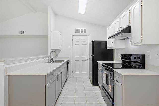 Building Photo - 4645 Carr St