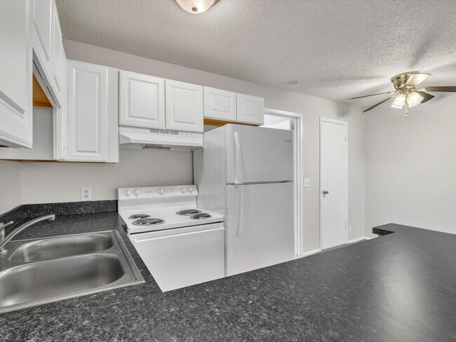 Interior Photo - Richardt Apartments