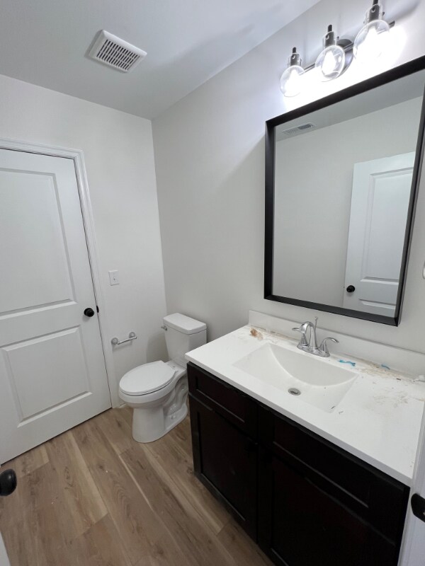 Building Photo - 201 12th St