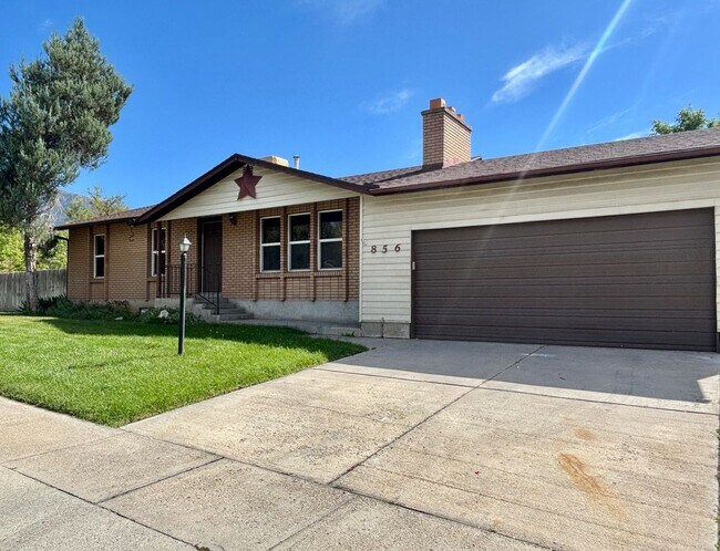 Building Photo - 856 E Park Mesa Way