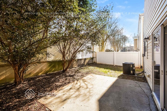 Building Photo - 566 Windcroft Cir NW