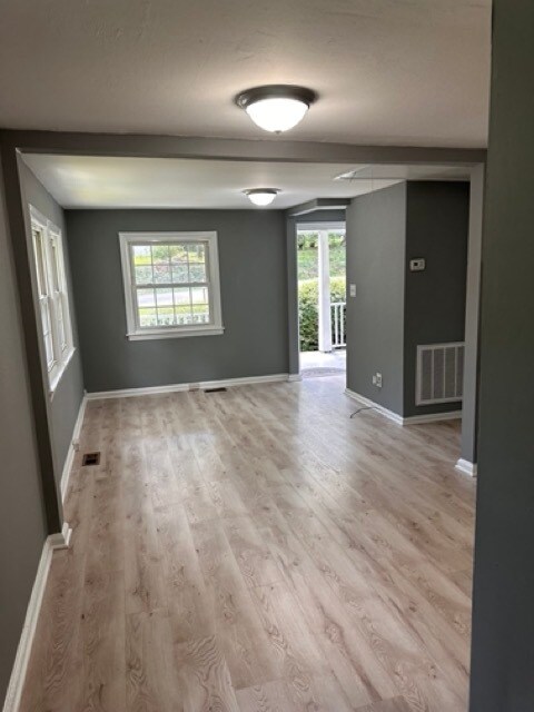 Building Photo - Solid house near Neuse River in eastern Raleigh