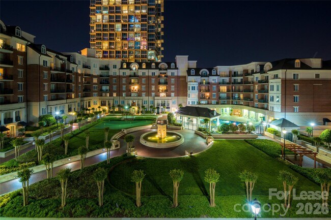 Building Photo - 300 W 5th St