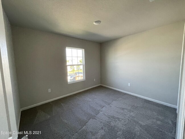 Building Photo - 655 Boughton Way