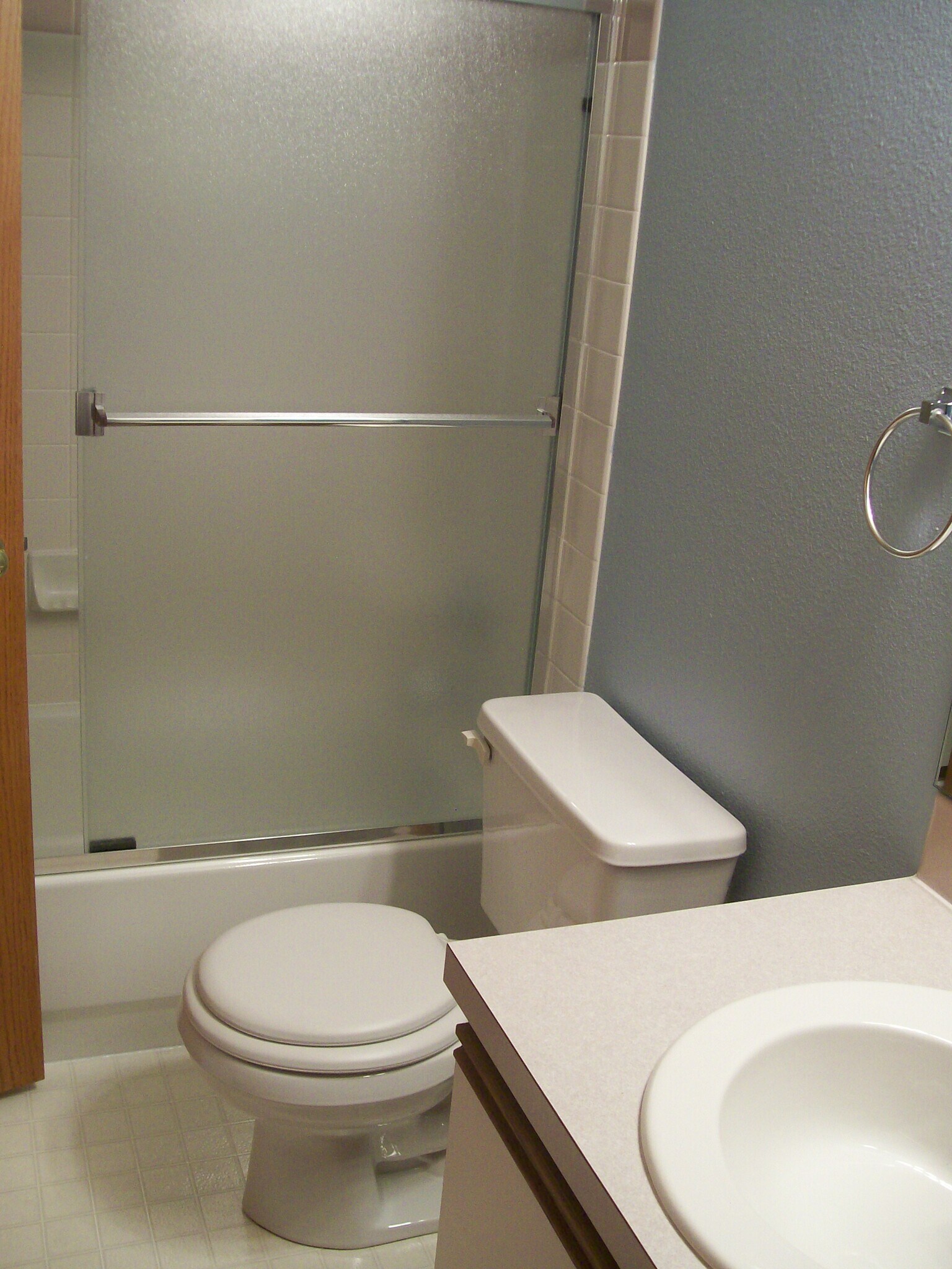 Building Photo - 2900 Ross Dr