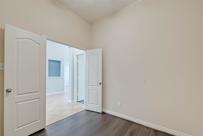 Building Photo - 24922 Florina Ranch Dr