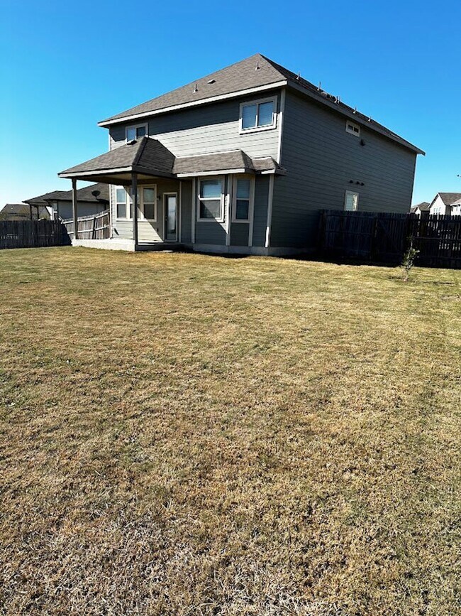 Building Photo - 4802 Drifter Oaks