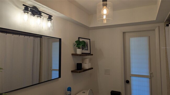 Building Photo - 173 Rotonda Cir