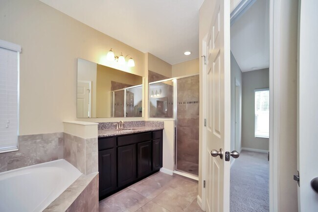 Building Photo - 1183 Musgrass Cir
