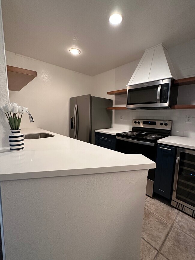 640 The Village 640 The Village Redondo Beach CA 90277 Apartment Finder