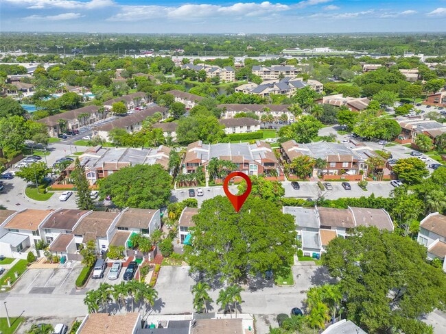 Building Photo - 6608 SW 114th Ave