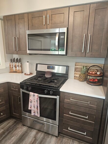 Building Photo - 14465 Krug Cir