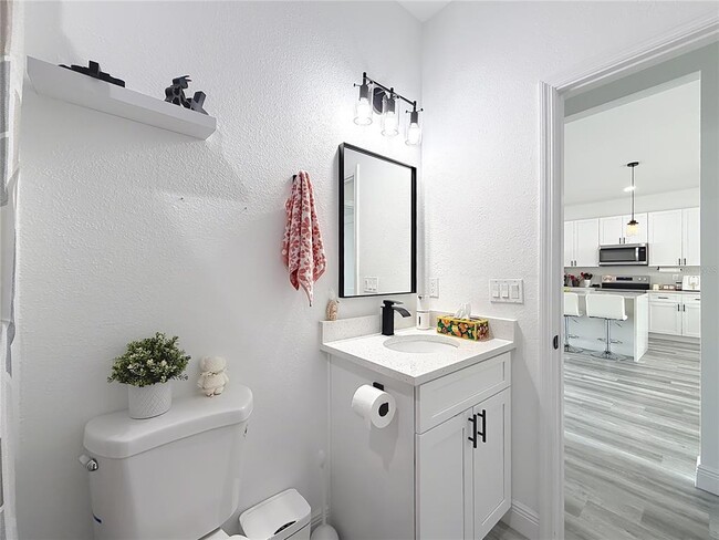 Building Photo - 16950 SW 42 Ave