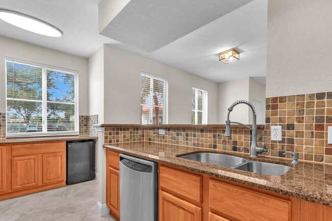 Building Photo - 11010 Legacy Dr