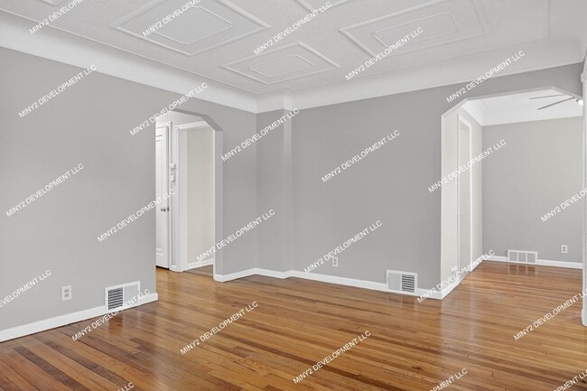 Building Photo - Charming 3-bedroom Bungalow with Brand-New Kitchen in Warren!