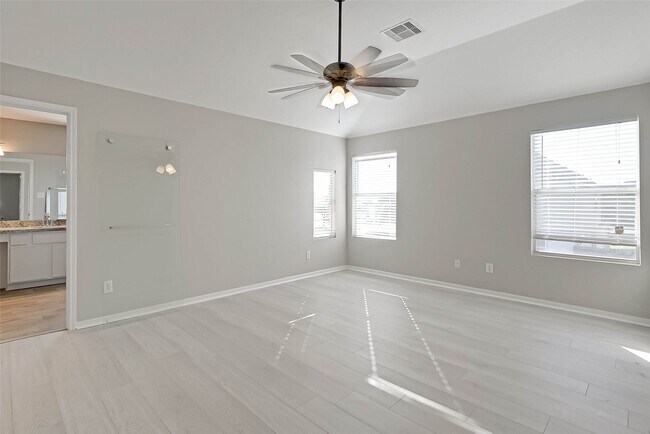 Building Photo - 5011 Redwing Brook Trail