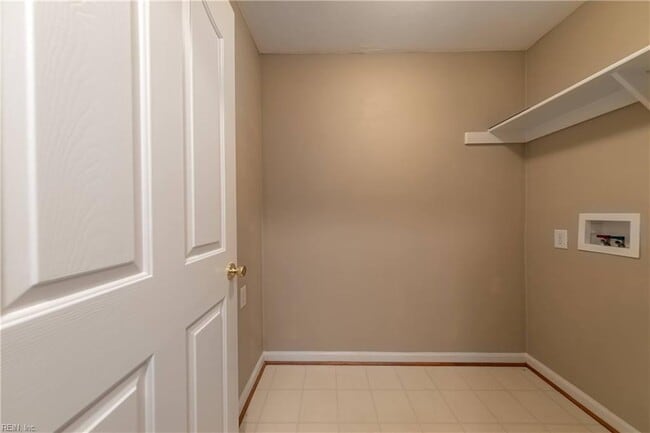 Building Photo - 108 White Cedar Ln