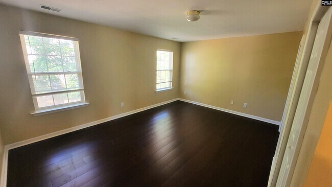 Building Photo - 514 Oak Cove Dr