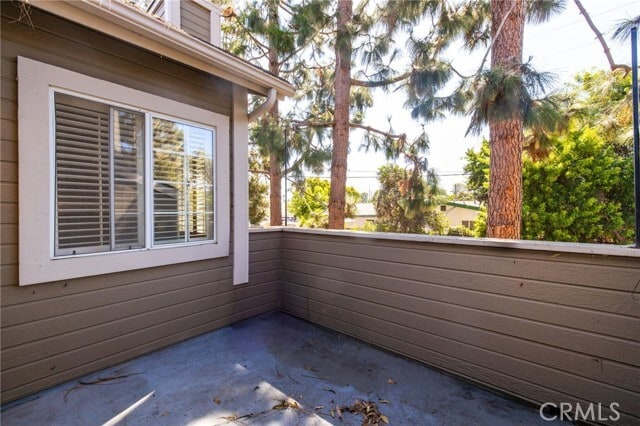 Building Photo - 2210 Canyon Dr
