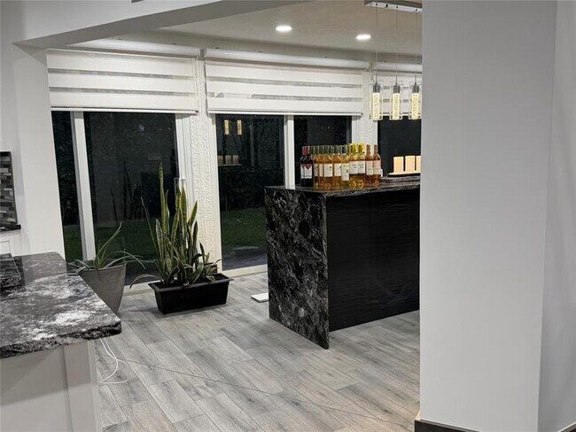 Building Photo - 11240 NW 43rd St