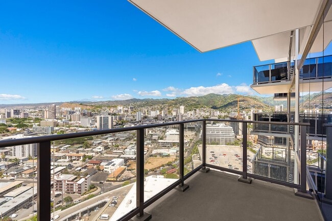 Building Photo - Two bedroom /2 bath / 2 parking - Sky Ala Moana