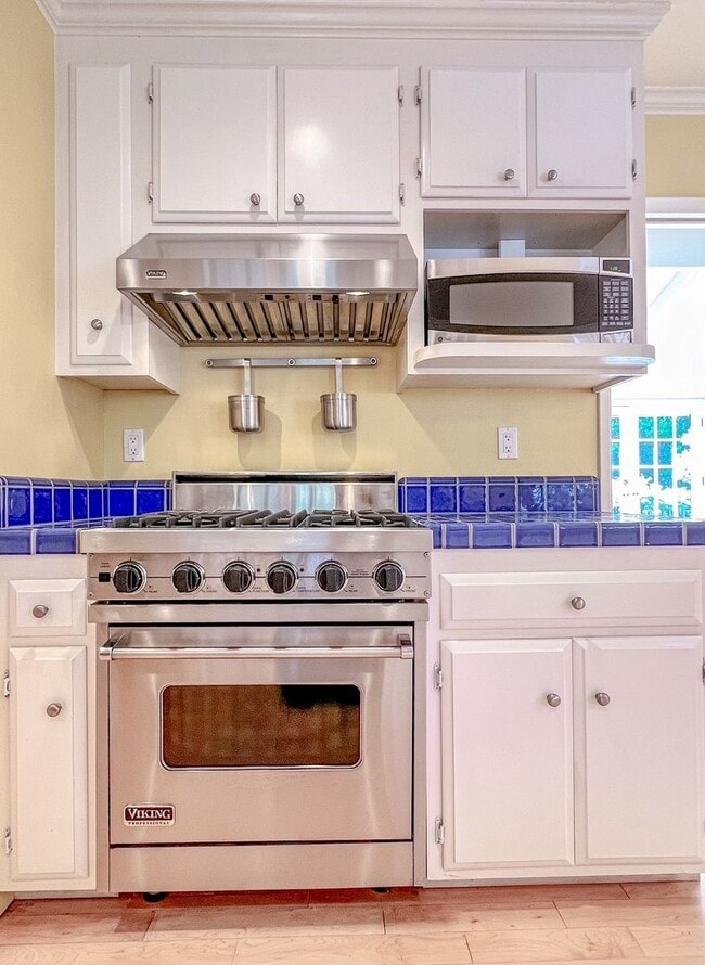 Building Photo - Beautifully Updated Three Bedroom Browns Valley Home