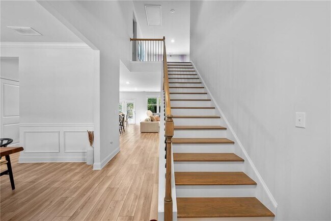 Building Photo - 3596 Creek Hollow