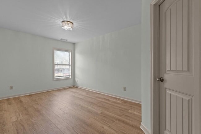 Building Photo - 5155 Roseman Trail