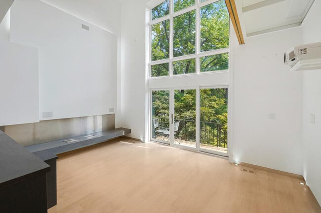 Building Photo - 3927 Georgetown Ct NW