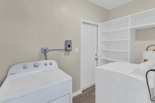 Building Photo - 2935 Washington St