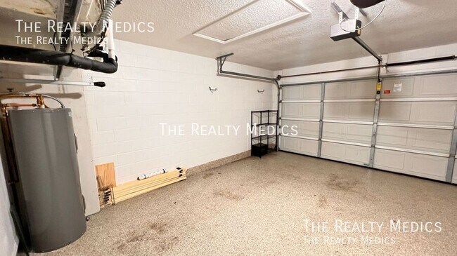 Building Photo - 3977 Journey Ct