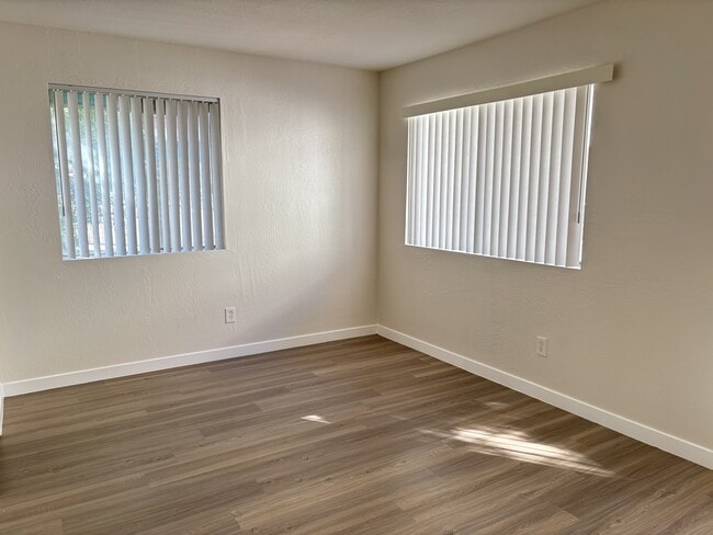 Building Photo - 12123 W Bell Rd