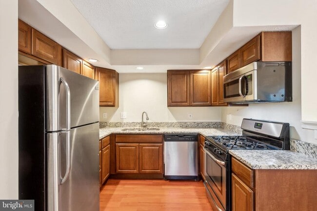 Building Photo - 5492 Prince William Ct