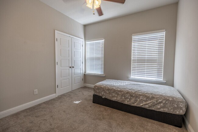 Building Photo - Ground-Floor Condo with Garage in Quail Hollow, Spanish Fort!