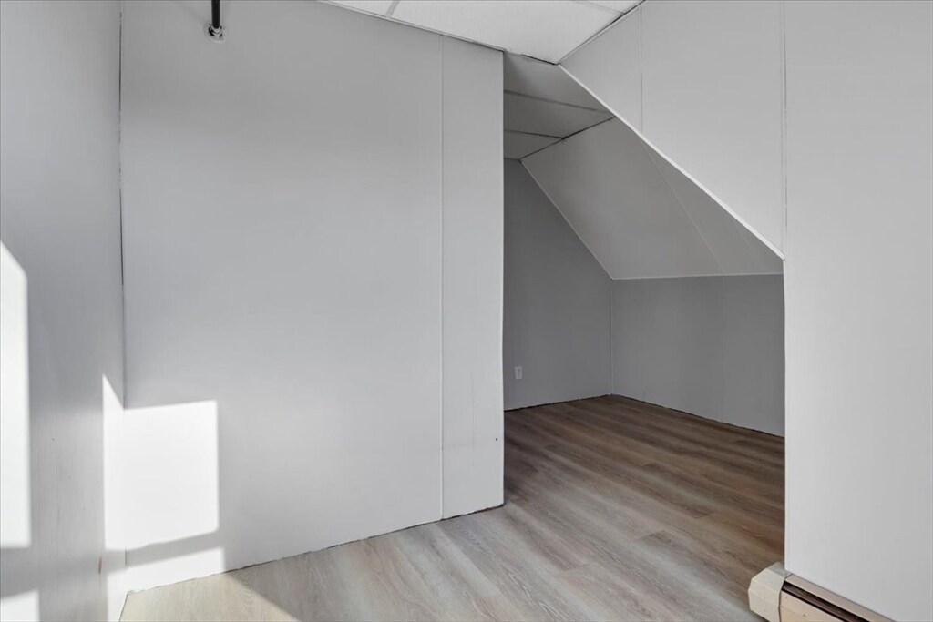Building Photo - 53 Cranch St