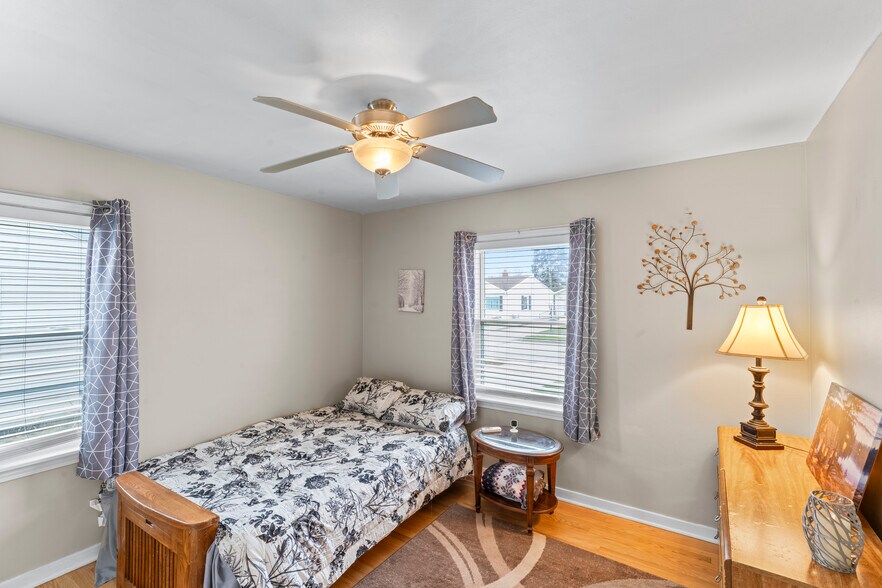 Bedroom 1 - 2515 E Crescent St