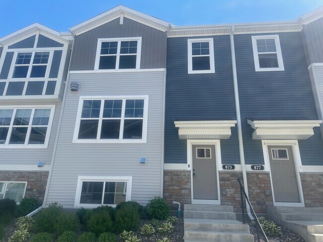 Building Photo - 873 Roselyn Dr